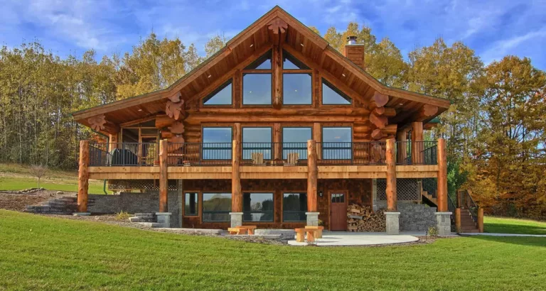 Pioneer Log Homes of British Columbia 1 768x410